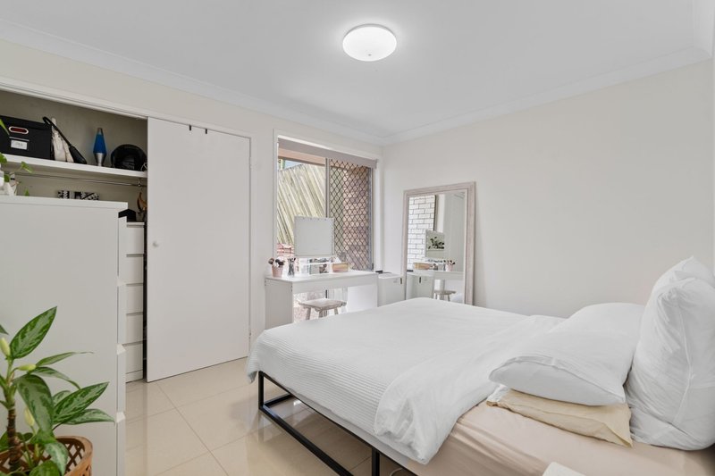 Photo - 1/2 Parkridge Drive, Molendinar QLD 4214 - Image 7