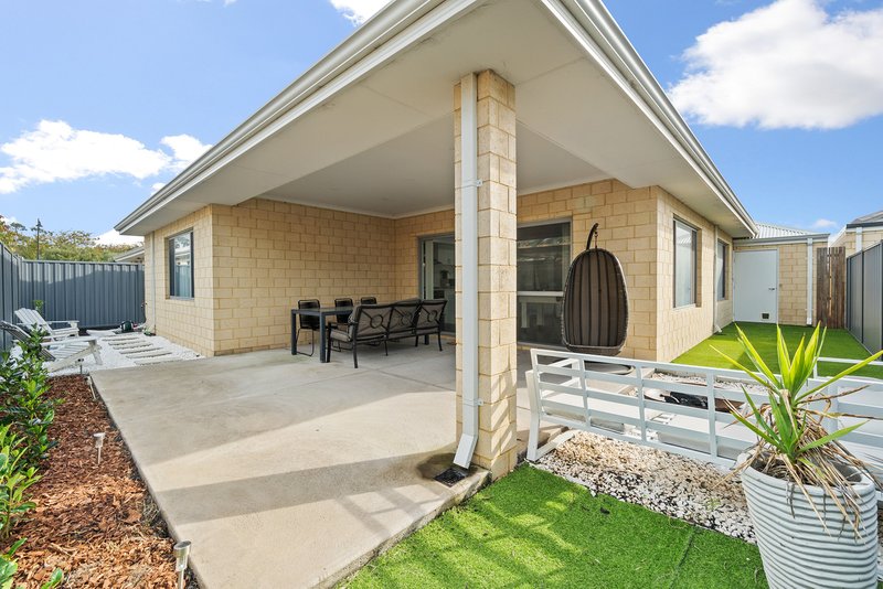 Photo - 12 Parkville Boulevard, Baldivis WA 6171 - Image 11