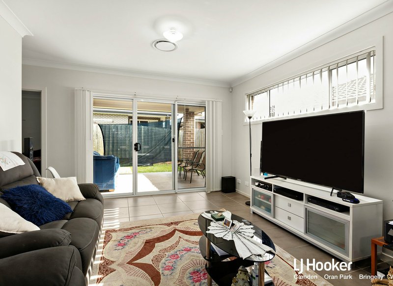 Photo - 12 Parrott Street, Elderslie NSW 2570 - Image 6