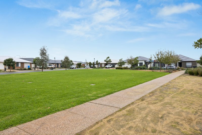 Photo - 12 Pasanda Road, Munno Para West SA 5115 - Image 18