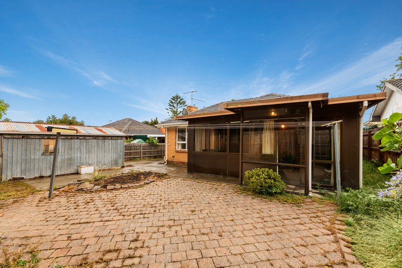 Photo - 12 Paul Road, Forest Hill VIC 3131 - Image 7