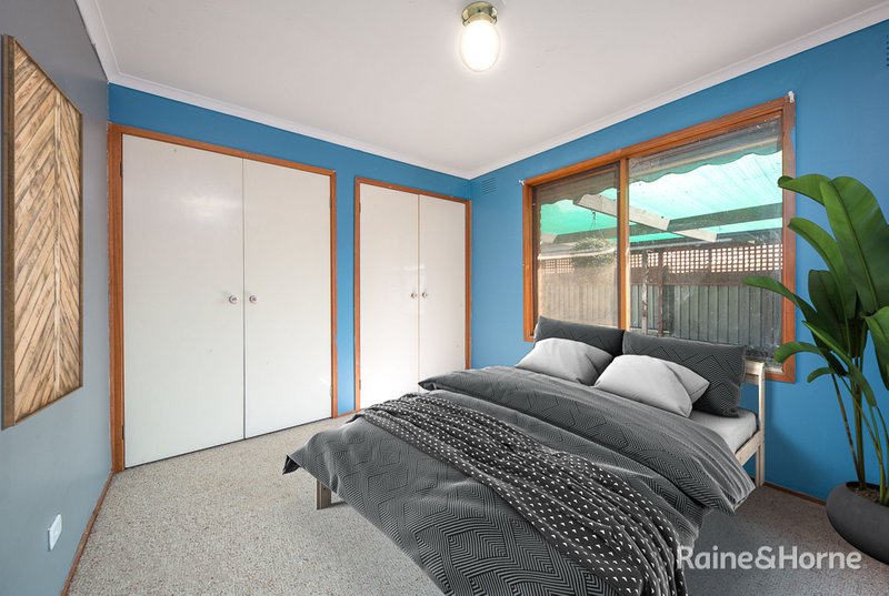 Photo - 12 Pebble Beach Court, Sunbury VIC 3429 - Image 8