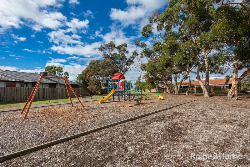 Photo - 12 Pebble Beach Court, Sunbury VIC 3429 - Image 20