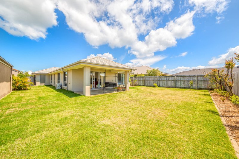 Photo - 12 Pectoral Place, Banksia Beach QLD 4507 - Image 15