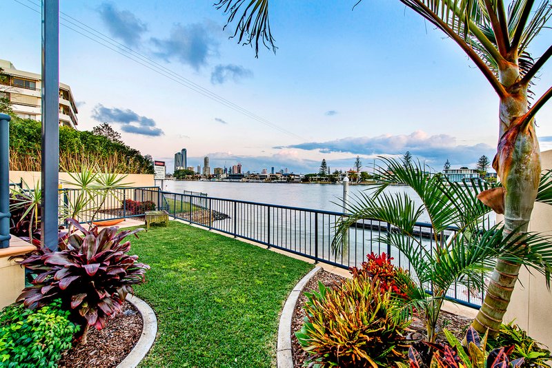 Photo - 1/2 Peninsular Drive, Surfers Paradise QLD 4217 - Image 8