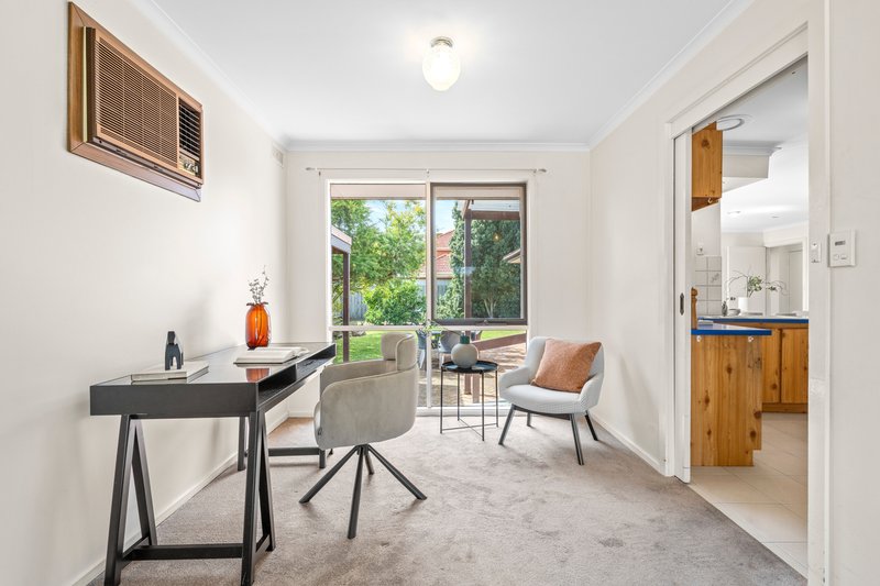 Photo - 12 Penrith Crescent, Bundoora VIC 3083 - Image 3