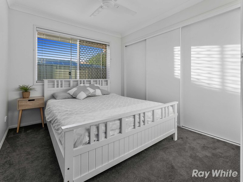 Photo - 12 Peppercorn Place, Flinders View QLD 4305 - Image 9