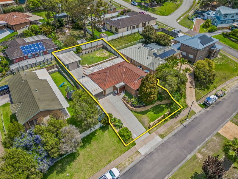 12 Peppertree Circuit, Toronto NSW 2283