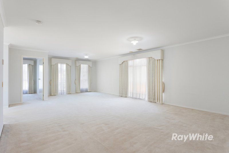Photo - 12 Perth Street, Murrumbeena VIC 3163 - Image 5