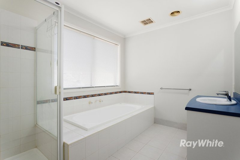 Photo - 12 Perth Street, Murrumbeena VIC 3163 - Image 7