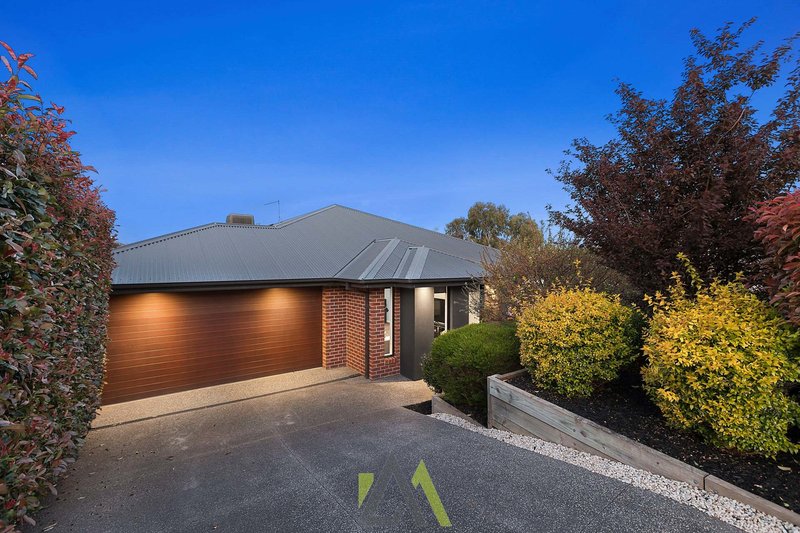 Photo - 12 Peter Chance Crescent, Langwarrin VIC 3910 - Image 2