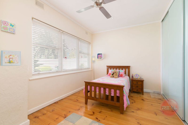 Photo - 12 Pethick Terrace, Marion SA 5043 - Image 13