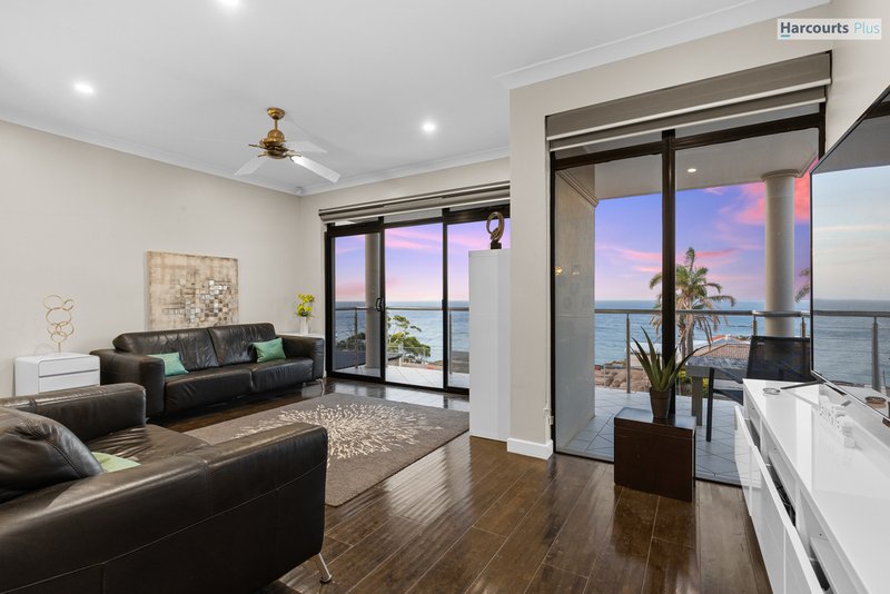 Photo - 12 Petrel Close, Hallett Cove SA 5158 - Image 7