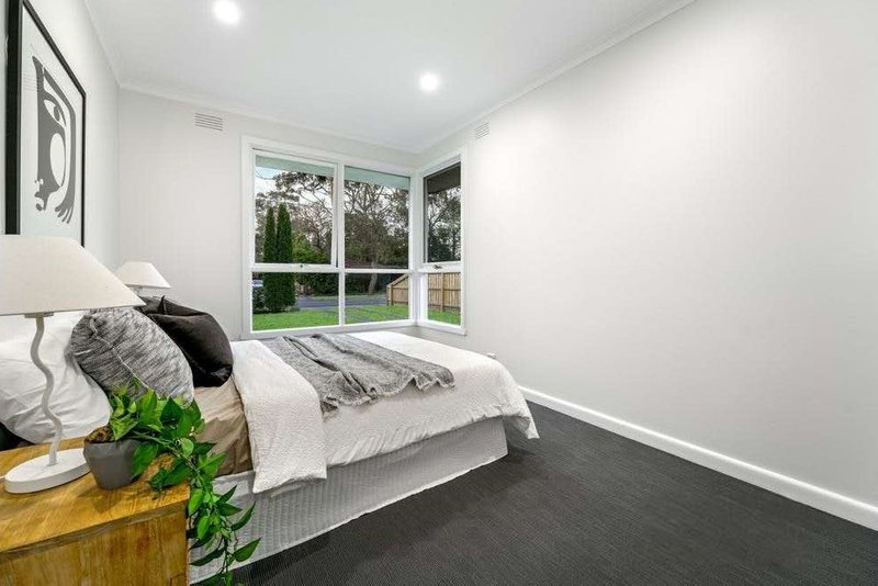 Photo - 12 Philip Road, Knoxfield VIC 3180 - Image 7