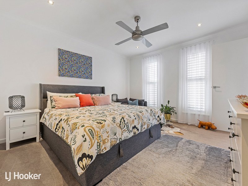 Photo - 12 Piccadilly Crescent, Campbelltown SA 5074 - Image 13