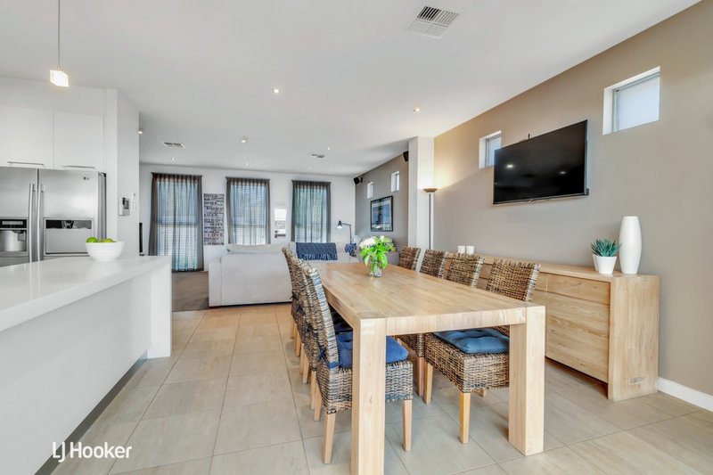 Photo - 12 Piccadilly Crescent, Campbelltown SA 5074 - Image 10