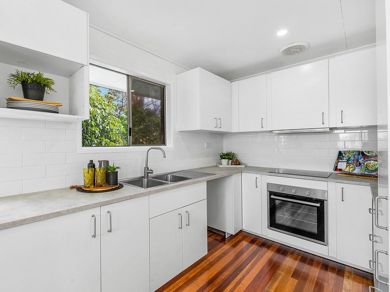 Photo - 12 Pimelea Street, Everton Hills QLD 4053 - Image 5