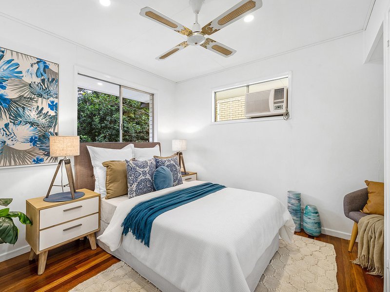 Photo - 12 Pimelea Street, Everton Hills QLD 4053 - Image 8