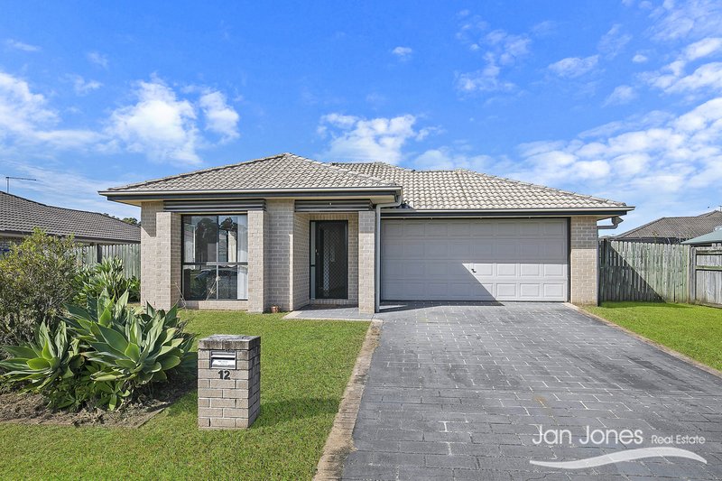 12 Pinegrove Street, Morayfield QLD 4506