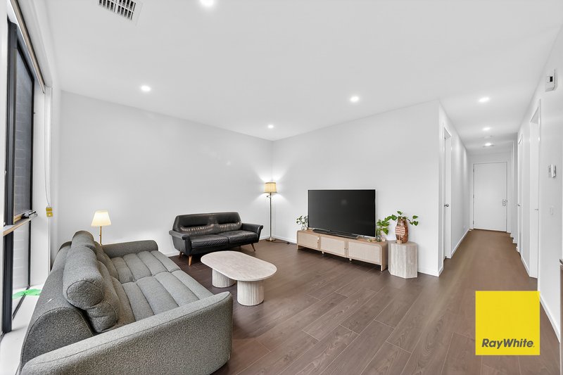 Photo - 12 Plains Circuit, Aintree VIC 3336 - Image 8