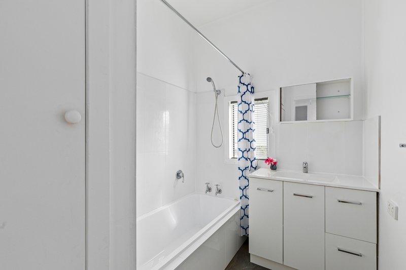 Photo - 12 Plant Street, Rangeville QLD 4350 - Image 7