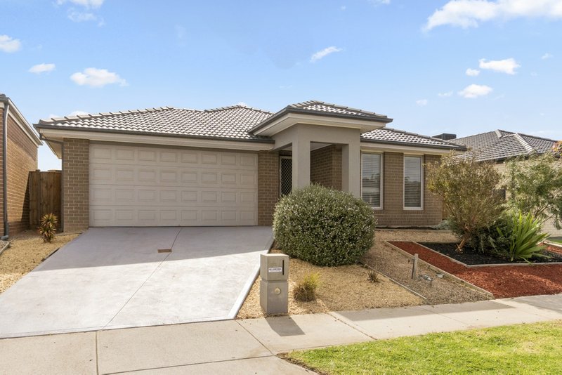 Photo - 12 Plume Place, Point Cook VIC 3030 - Image 12