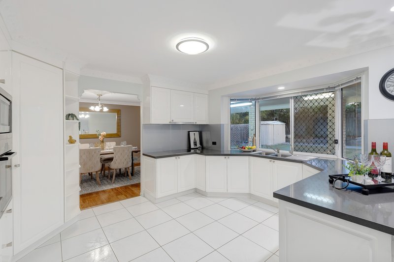 Photo - 12 Poets Place, Parkinson QLD 4115 - Image 11