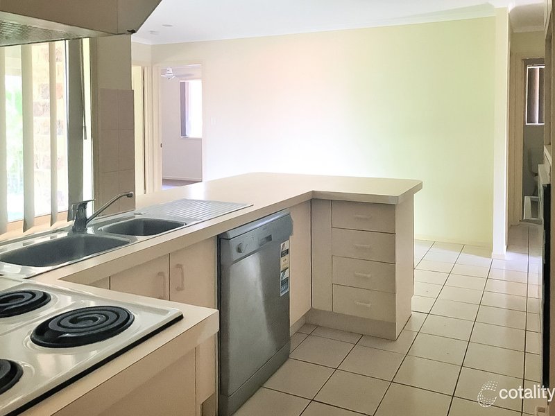 Photo - 12 Port Street, Jamboree Heights QLD 4074 - Image 5