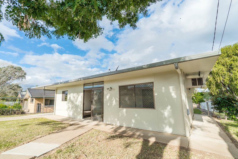 Photo - 12 Powells Road, Yamanto QLD 4305 - Image 3