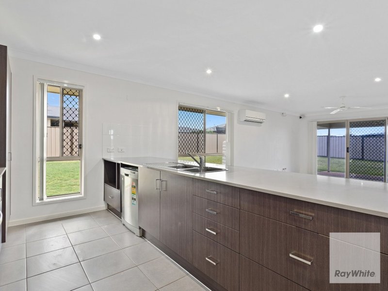 Photo - 12 Premier Court, Gracemere QLD 4702 - Image 2