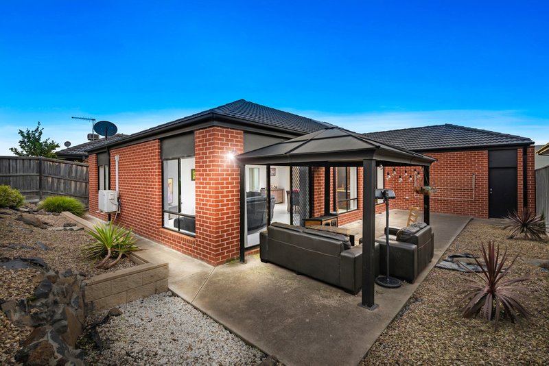 Photo - 12 Pribislaw Crescent, Epping VIC 3076 - Image 12