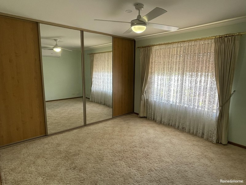 Photo - 12 Primrose Court, Parafield Gardens SA 5107 - Image 4