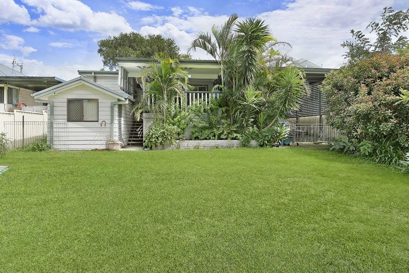 Photo - 12 Prince Street, Fennell Bay NSW 2283 - Image 6