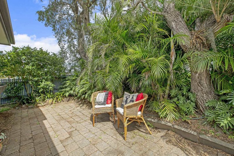 Photo - 12 Prince Street, Fennell Bay NSW 2283 - Image 7