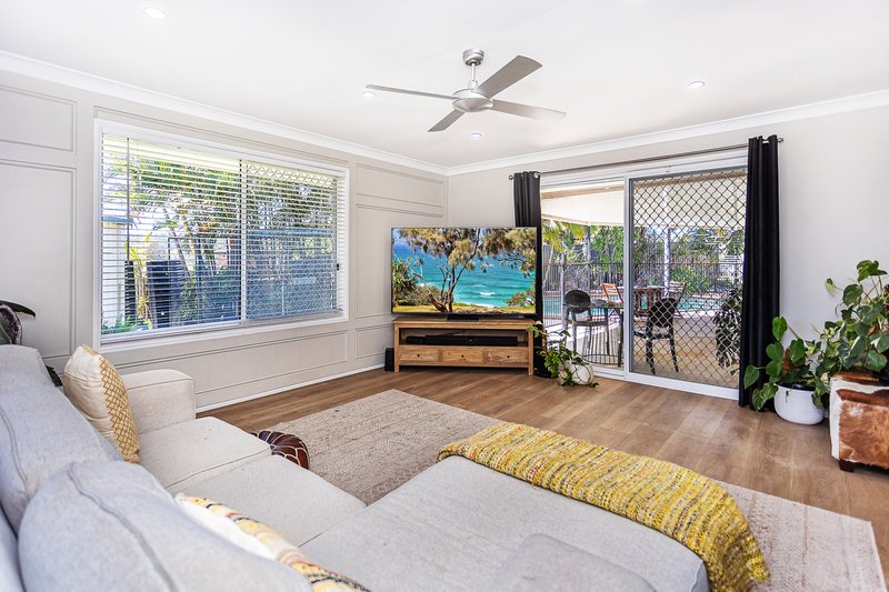 Photo - 12 Prospector Road, Mudgeeraba QLD 4213 - Image 6