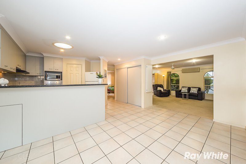 Photo - 12 Protea Drive, Bongaree QLD 4507 - Image 6