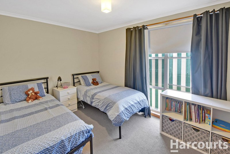 Photo - 12 Puls Place, Horsham VIC 3400 - Image 7