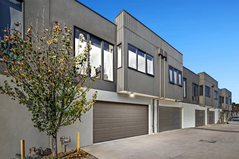 Photo - 12 Push-Pea Way, Cranbourne West VIC 3977 - Image 16