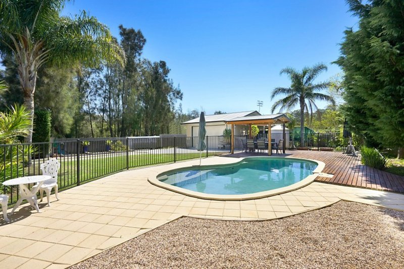 Photo - 12 Pyang Avenue, Davistown NSW 2251 - Image 13