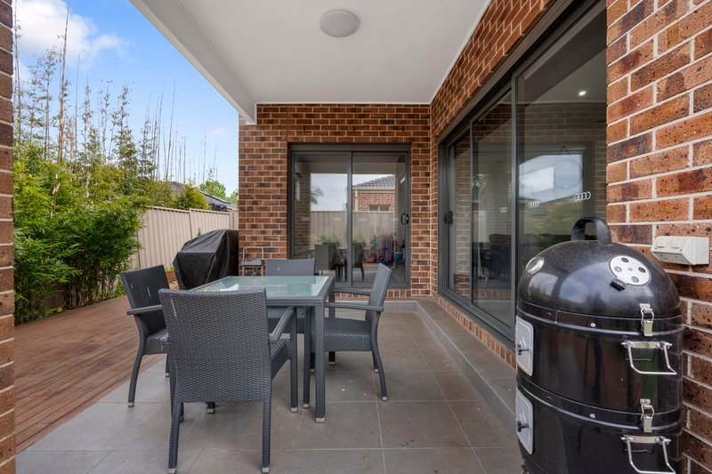 Photo - 12 Quadrant Drive, Fraser Rise VIC 3336 - Image 17