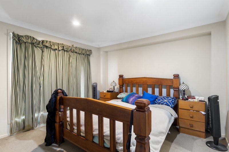 Photo - 12 Radiata Court, Morayfield QLD 4506 - Image 4