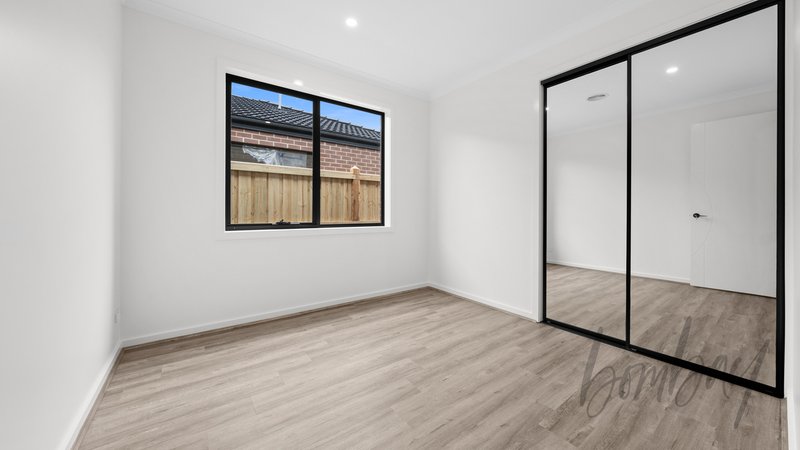 Photo - 12 Radiata Street, Beveridge VIC 3753 - Image 11