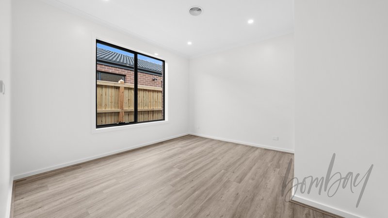 Photo - 12 Radiata Street, Beveridge VIC 3753 - Image 15