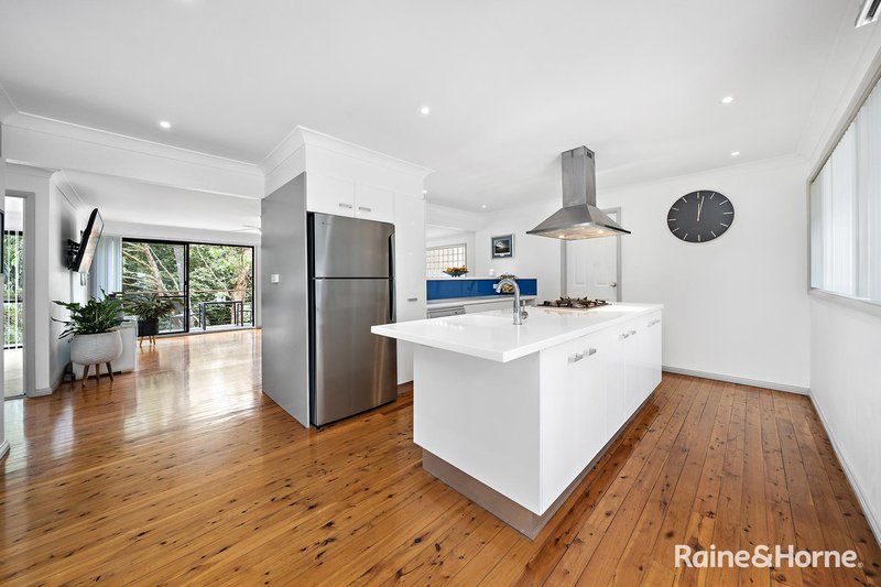 12 Railway Crescent, Stanwell Park NSW 2508