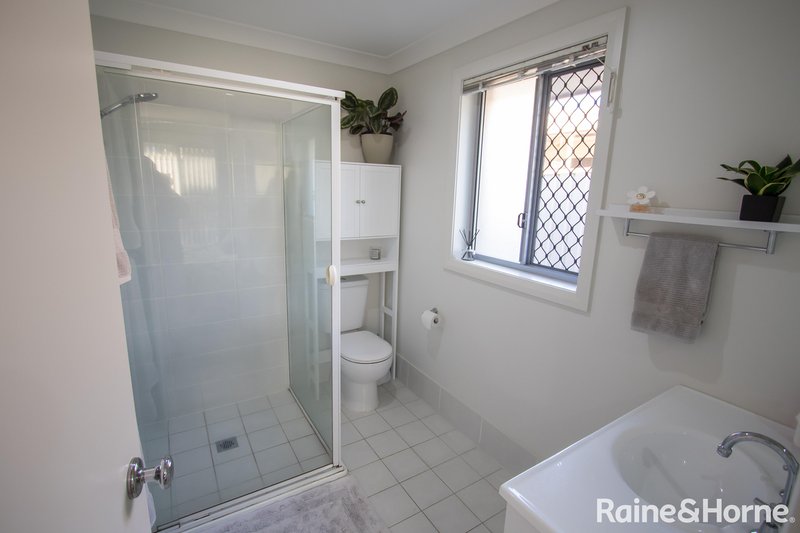 Photo - 12 Rannoch Drive, West Nowra NSW 2541 - Image 9