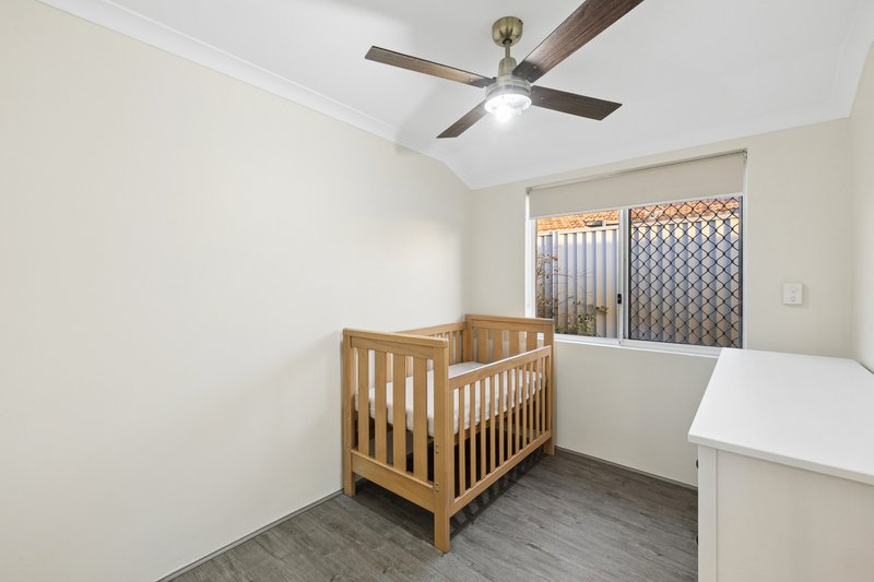 Photo - 12 Rawlinna Heights, Ballajura WA 6066 - Image 17