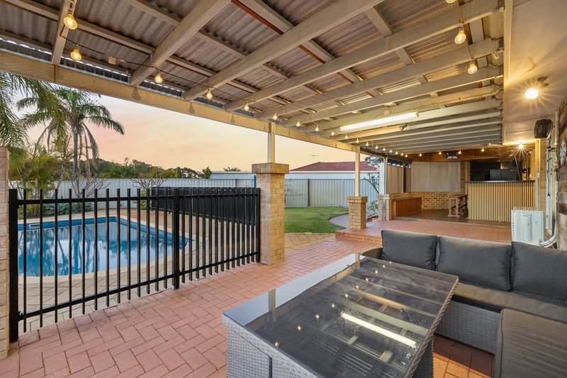 Photo - 12 Rawlinna Heights, Ballajura WA 6066 - Image 22