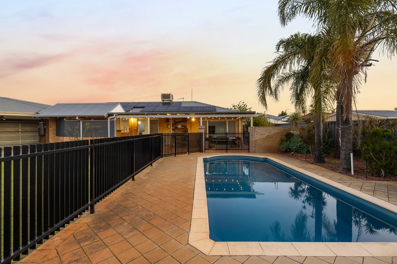 Photo - 12 Rawlinna Heights, Ballajura WA 6066 - Image 26