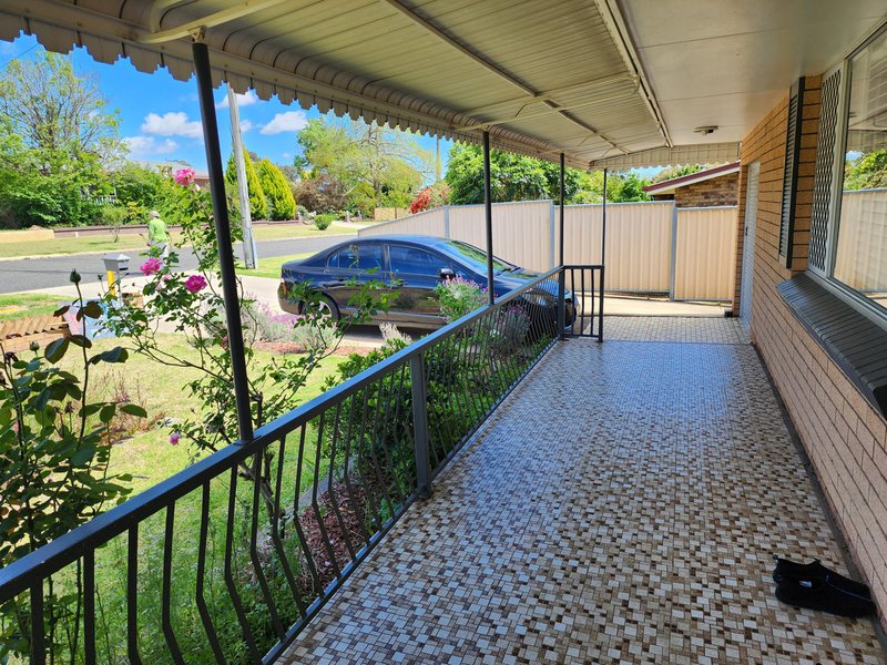 Photo - 12 Redgwell Street, Warwick QLD 4370 - Image 16