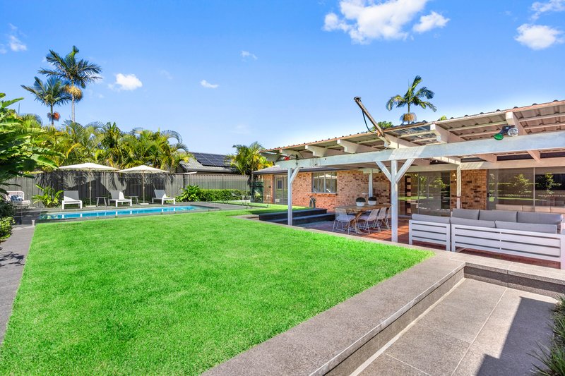 Photo - 12 Redleaf Court, Burleigh Waters QLD 4220 - Image 3